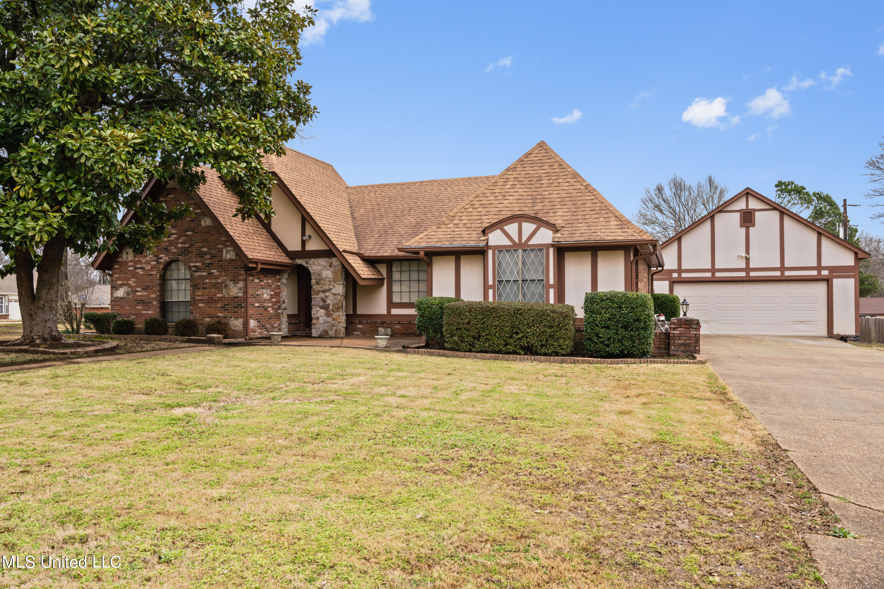 7606 Brooksberry Road Olive Branch, MS 38654 - Photo 2 of 28 02-Final (7606 Brooksberry Rd)-2