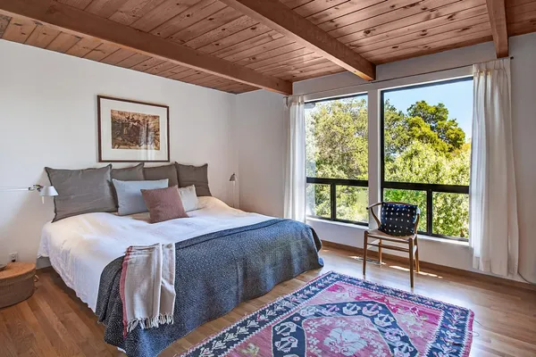 $4,695,000 | 175 Alta Mesa Road, Woodside, CA 94062