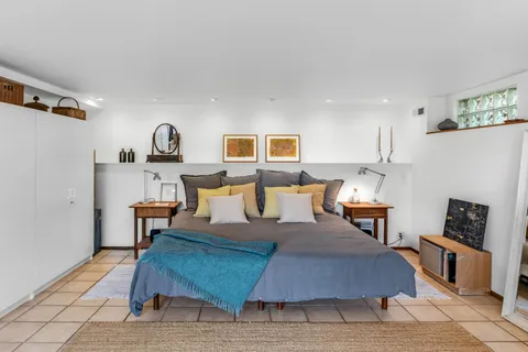 $4,695,000 | 175 Alta Mesa Road, Woodside, CA 94062