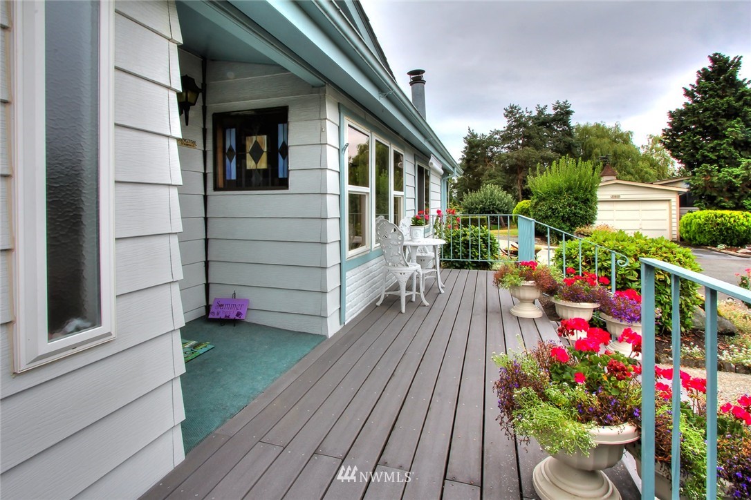 23803 Lake Drive East Bothell, WA 98021 - Photo 17 of 25