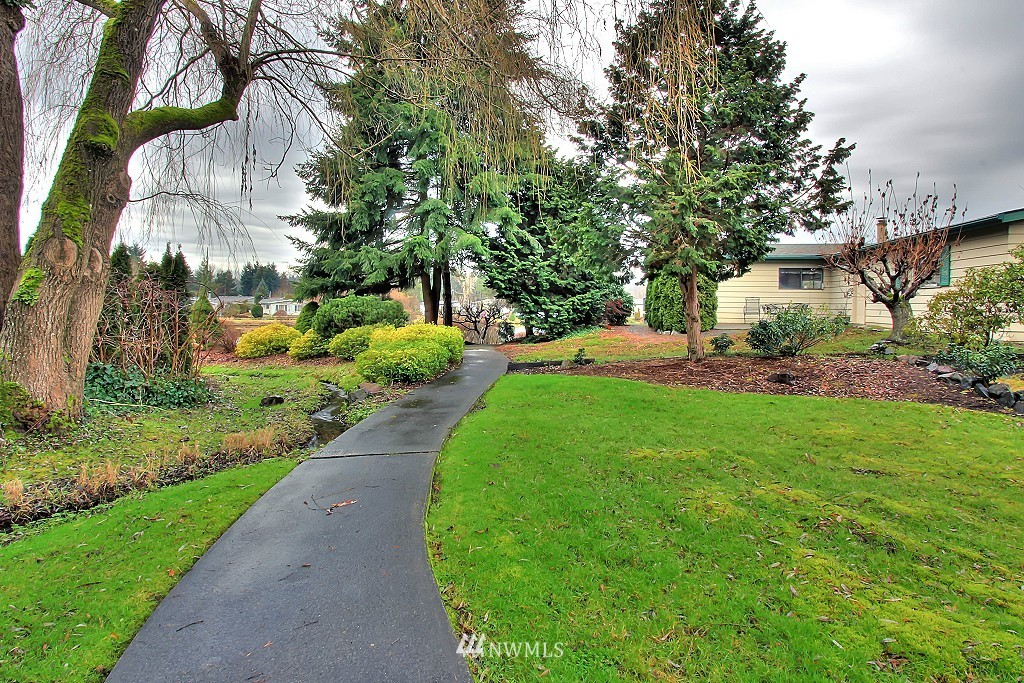 23803 Lake Drive East Bothell, WA 98021 - Photo 23 of 25