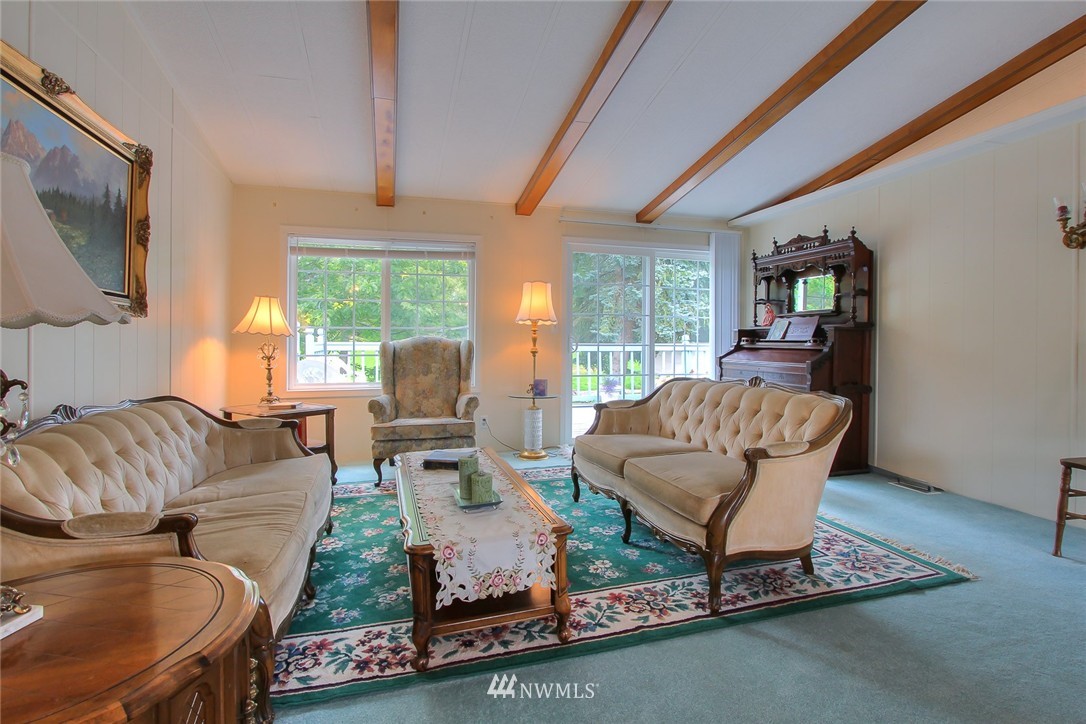 23803 Lake Drive East Bothell, WA 98021 - Photo 5 of 25