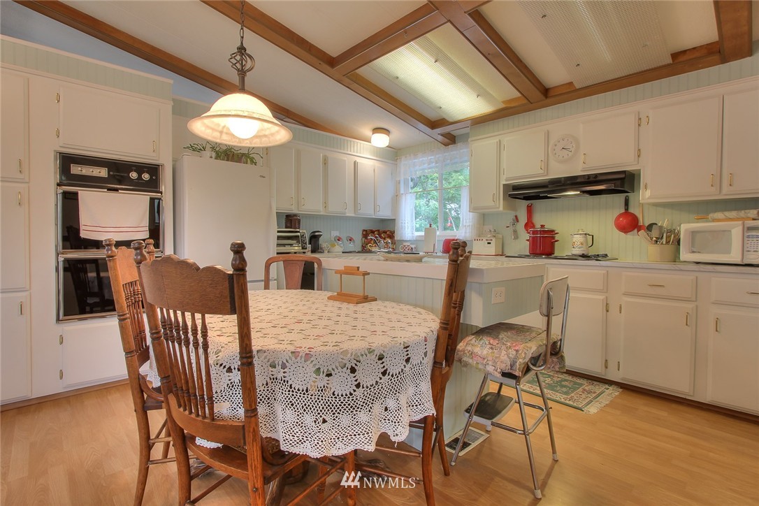 23803 Lake Drive East Bothell, WA 98021 - Photo 7 of 25