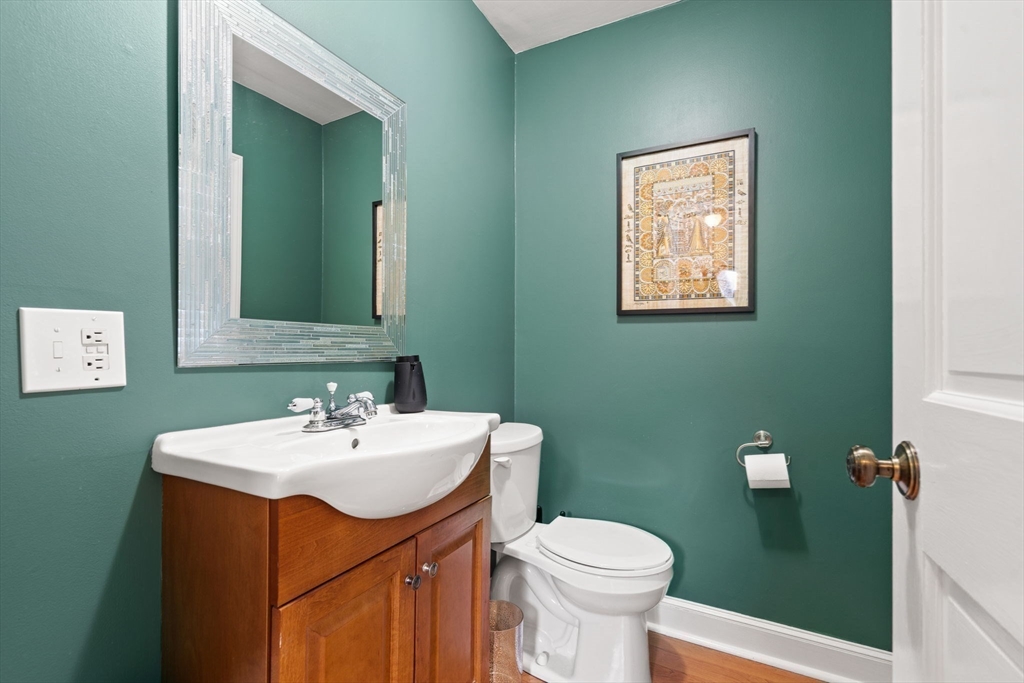 6 Rowell Avenue Beverly, MA 01915 - Photo 15 of 29