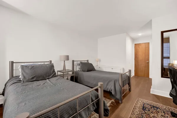 $398,000 | 110 East Delaware Place, Unit 401, Chicago, IL 60611