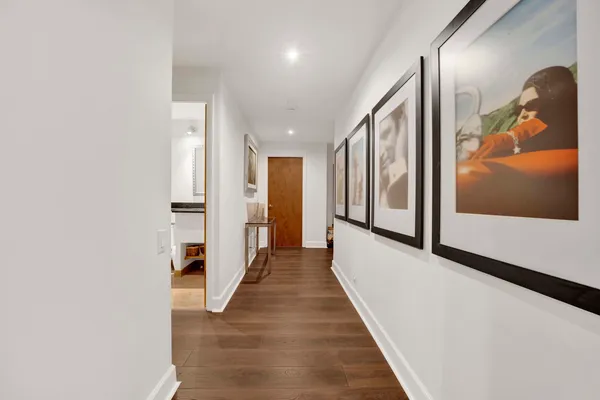 $398,000 | 110 East Delaware Place, Unit 401, Chicago, IL 60611