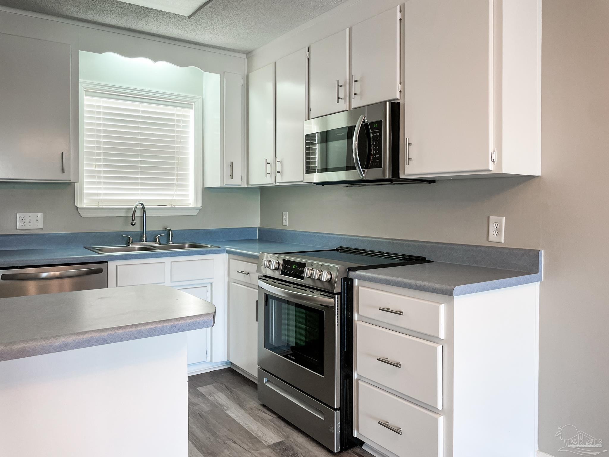 7196 Sharp Reef, Unit 4 Pensacola, FL 32507 - Photo 11 of 38