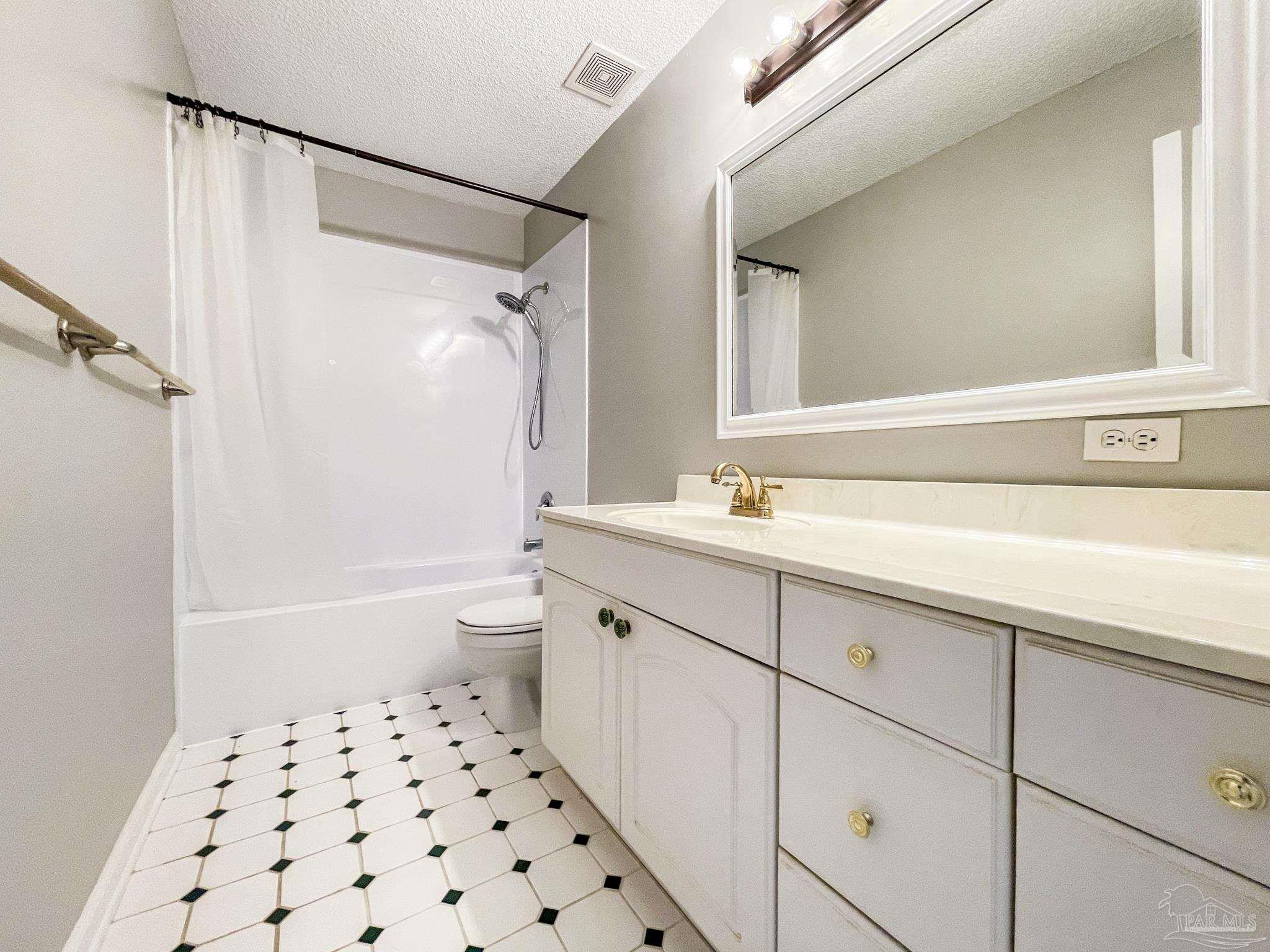 7196 Sharp Reef, Unit 4 Pensacola, FL 32507 - Photo 23 of 38