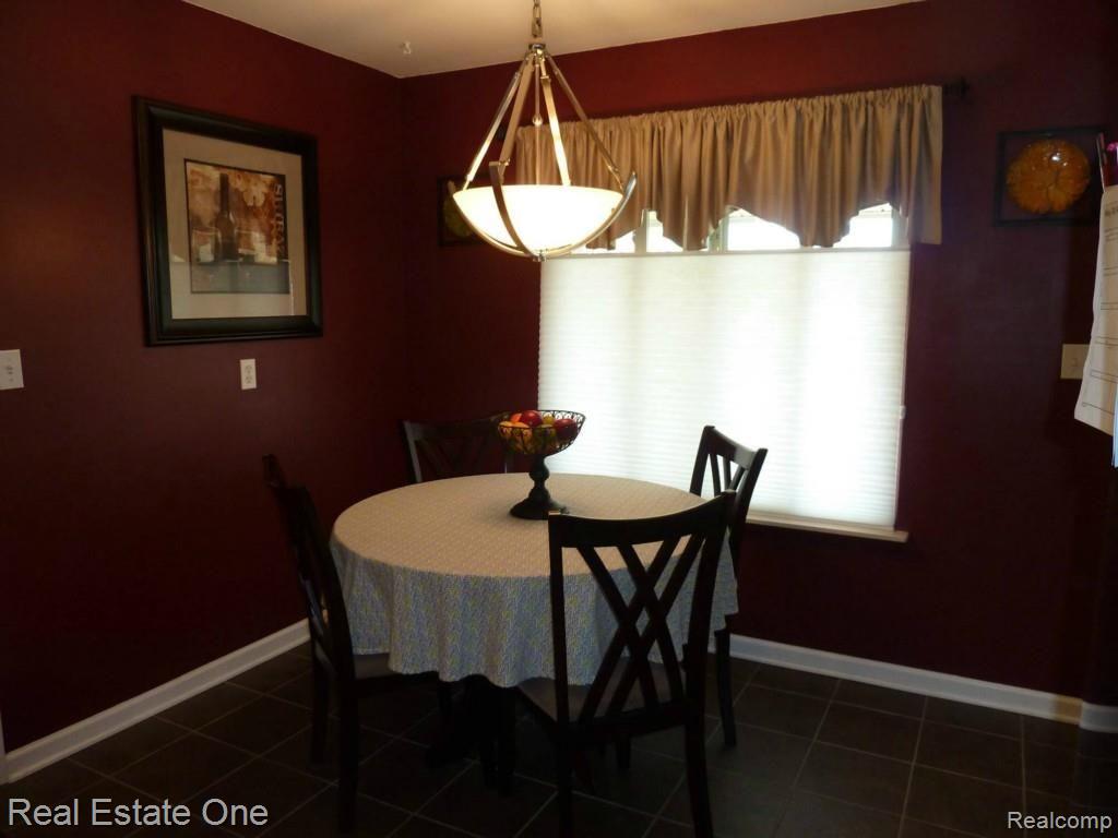 13686 Martin Road Warren, MI 48088 - Photo 6 of 19 P1090496.jpg