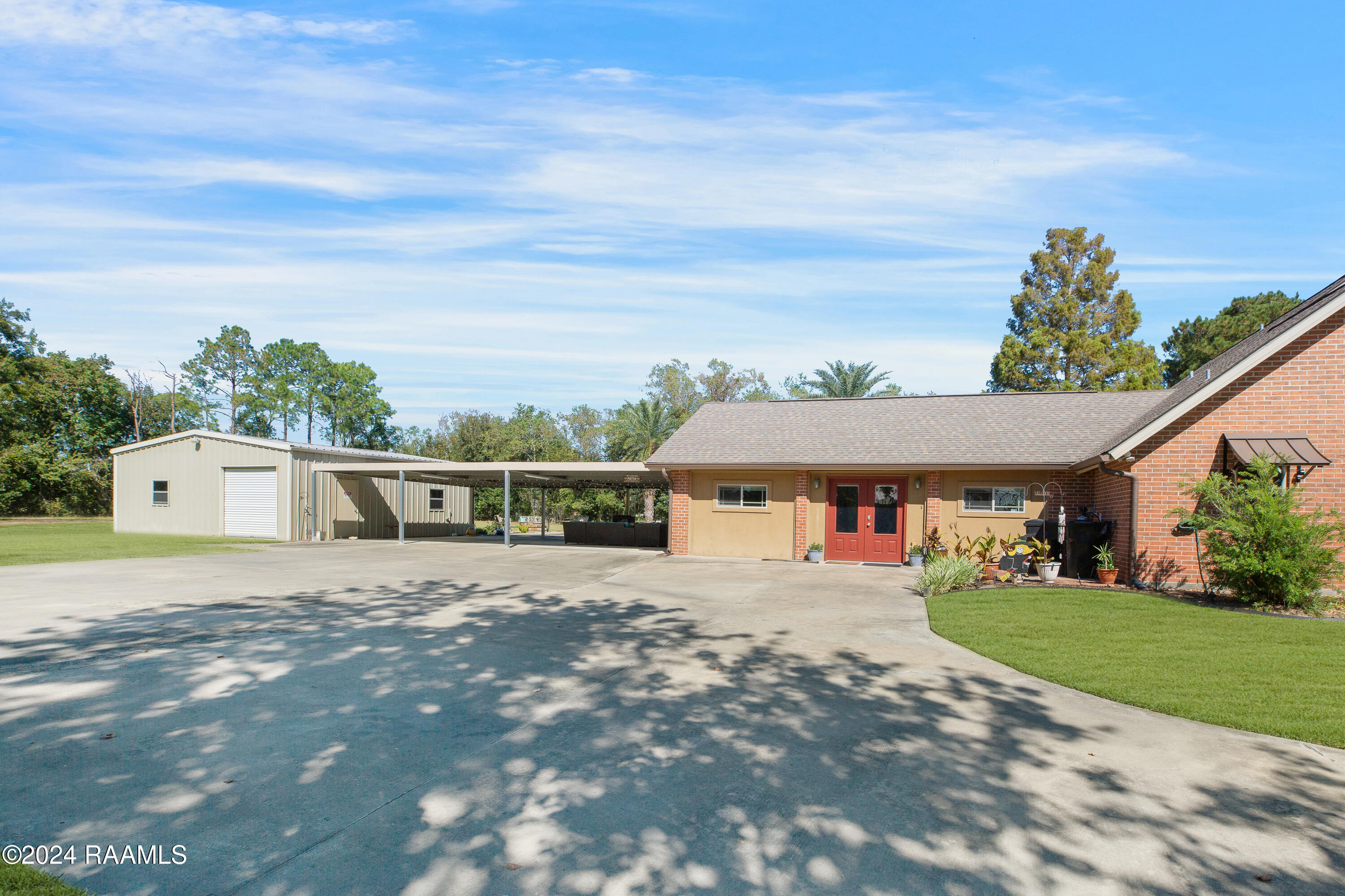 415 Kyle Landry Road New Iberia, LA 70563 - Photo 6 of 35 415KyleLandry-30