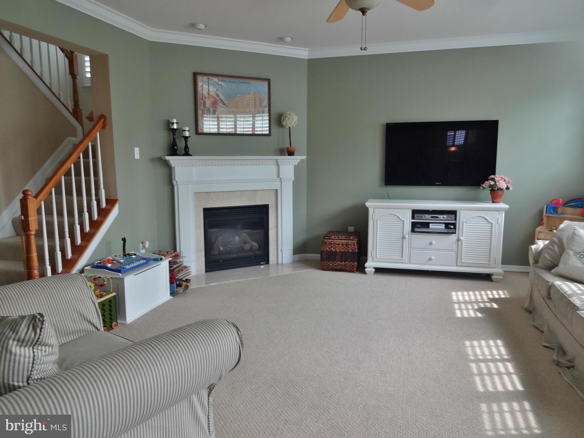 6704 Woodbury Road Baltimore, MD 21209 - Photo 8 of 16 Family Room