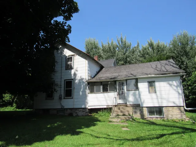 $299,900 | W1037 Highway 96, Kaukauna, WI 54130