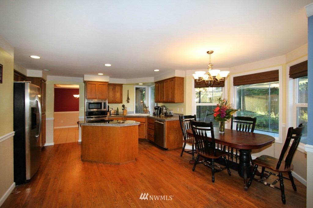 1072 Goat Trail Loop Road Mukilteo, WA 98275 - Photo 4 of 15 Gallery Image 4