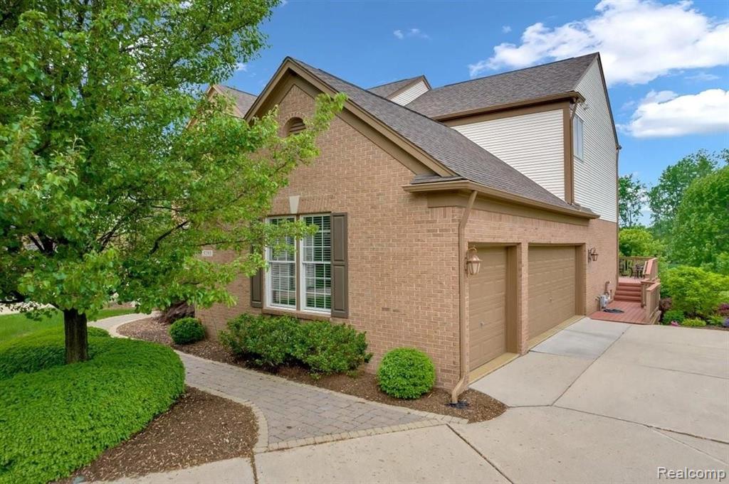 5295 Ashmonte Court Rochester, MI 48306 - Photo 5 of 52