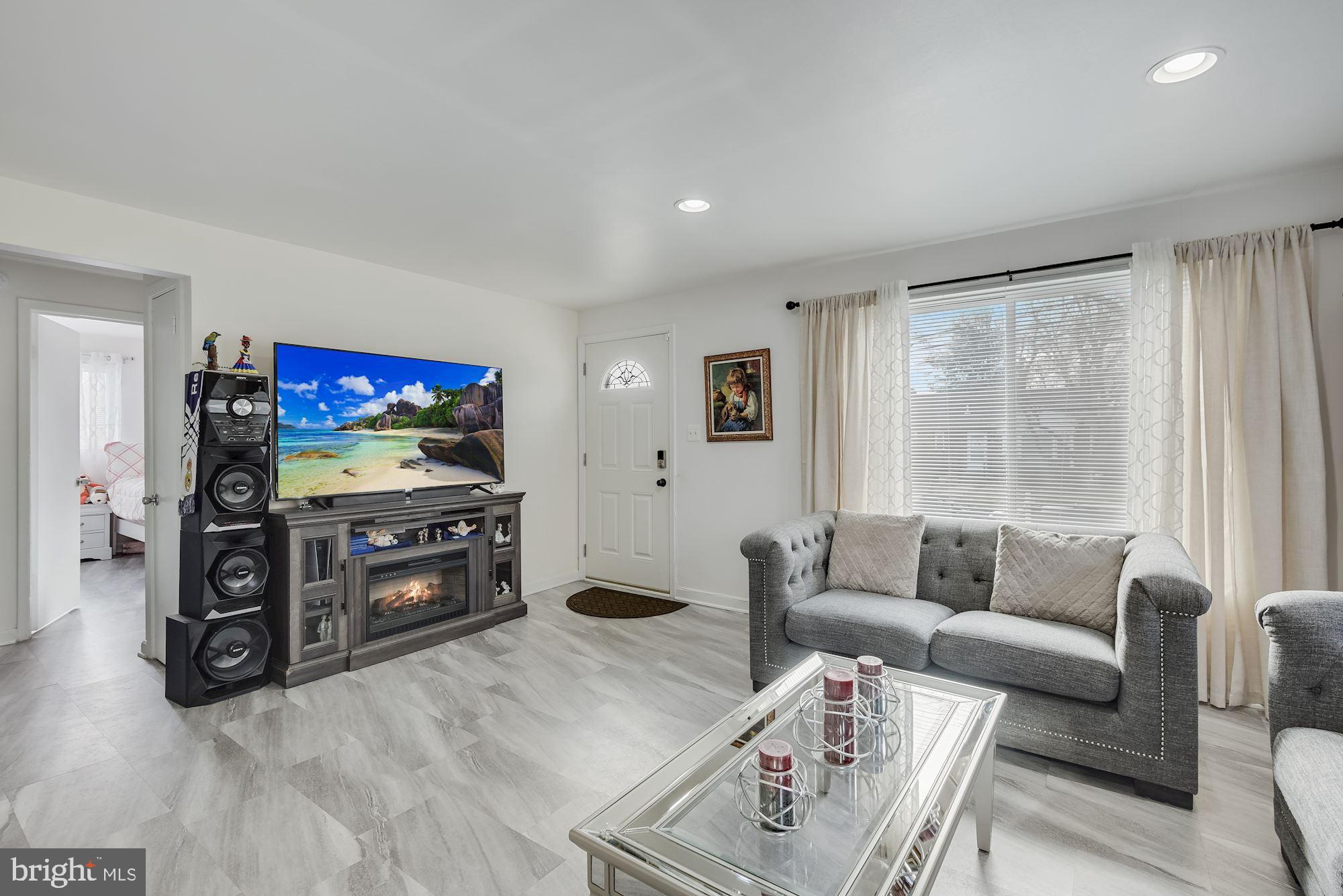 3703 Delano Street Silver Spring, MD 20902 - Photo 7 of 25 Gallery Image 7