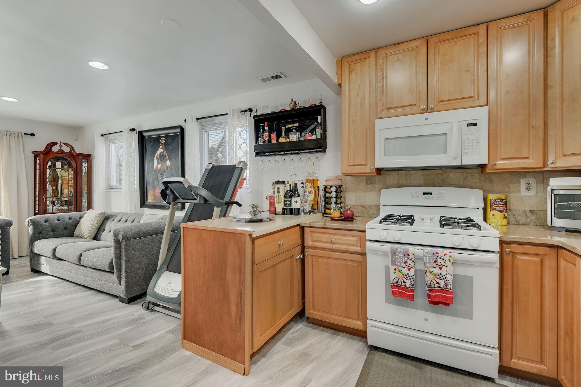 3703 Delano Street Silver Spring, MD 20902 - Photo 10 of 25 Gallery Image 10