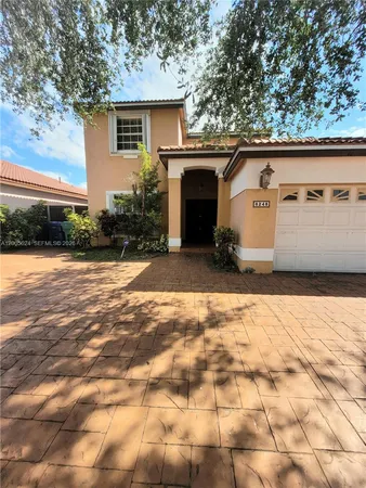$3,600 | 8248 Northwest 199th Terrace, Hialeah, FL 33015