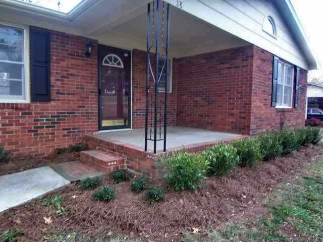 118 Rockmont Road Easley, SC 29640 - Photo 2 of 20