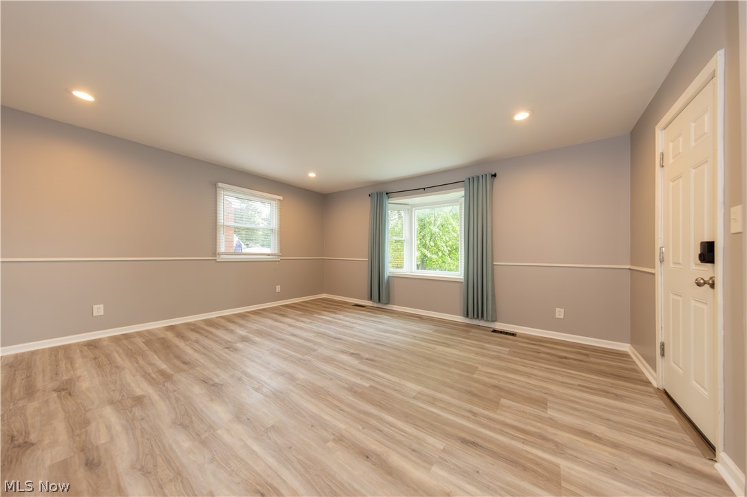 1241 Sunset Road Mayfield Heights, OH 44124 - Photo 13 of 44 Gallery Image 13