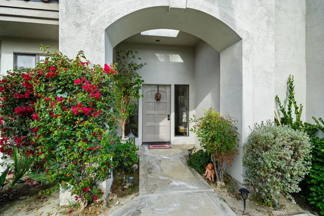 $9,500 | 79880 Pecan Valley, La Quinta, CA 92253