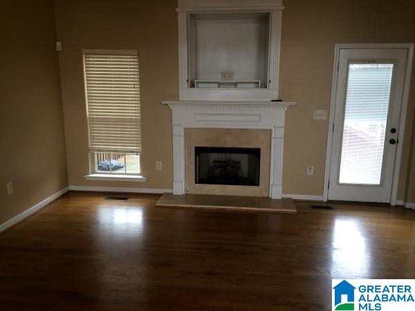 528 Cross Walk Bessemer, AL 35023 - Photo 3 of 37