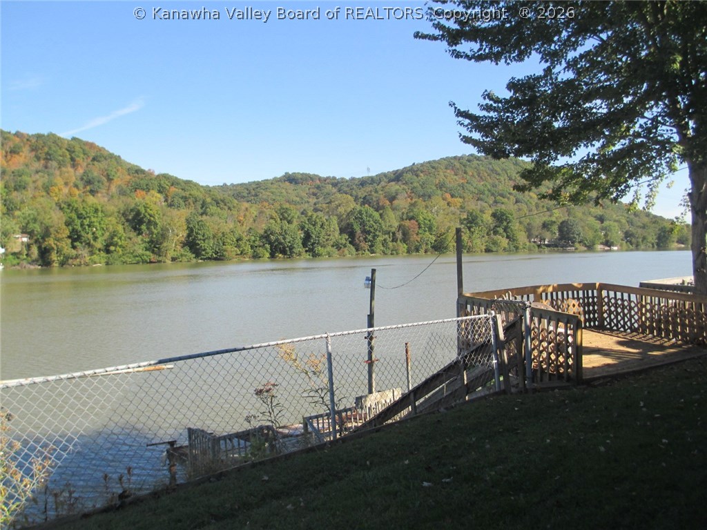 140 Rolling Acres Road Winfield, WV 25213 - Photo 24 of 24 Gallery Image 24