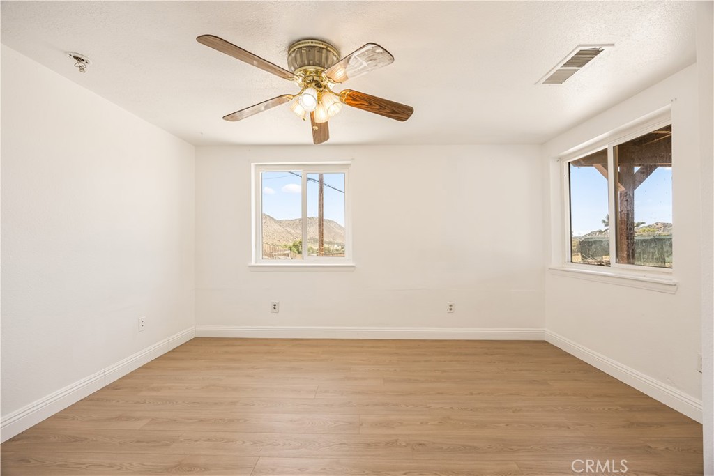 5100 Oil Well Road Phelan, CA 92371 - Photo 20 of 44