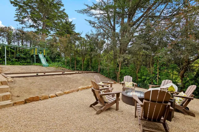a view of an outdoor sitting space
