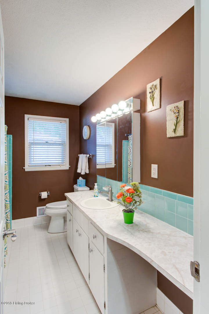 1037 Franelm Road Louisville, KY 40214 - Photo 16 of 27 1037 Franelm Rd-16