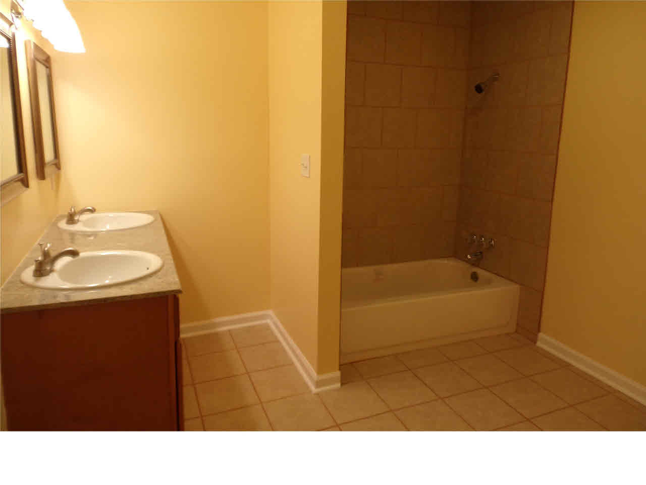 503 Woodstone Road Clinton, MS 39056 - Photo 25 of 30 Master Bath
