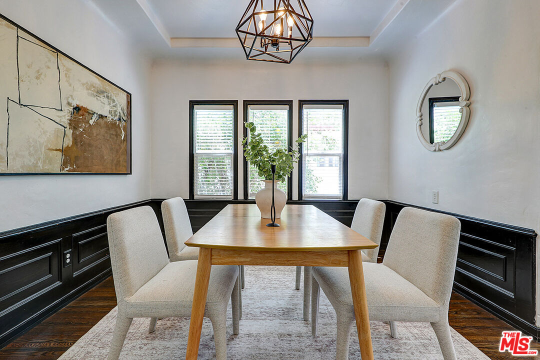 1260 West 81st Street Los Angeles, CA 90044 - Photo 7 of 33