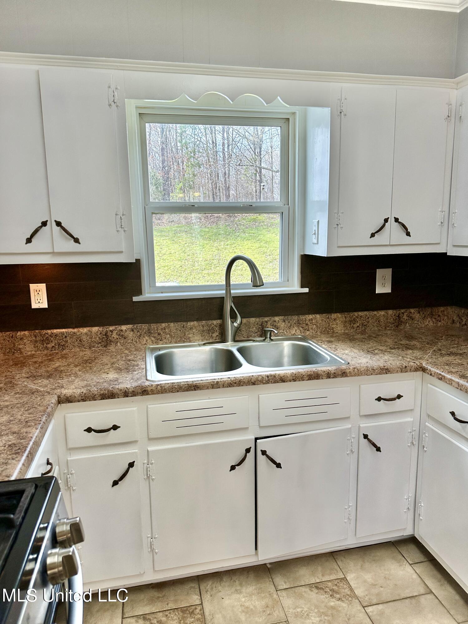 5559 McCracken Road Hernando, MS 38632 - Photo 11 of 21 Kitchen
