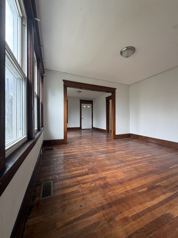 73-75 Melrose Street Springfield, MA 01109 - Photo 11 of 19 Gallery Image 11