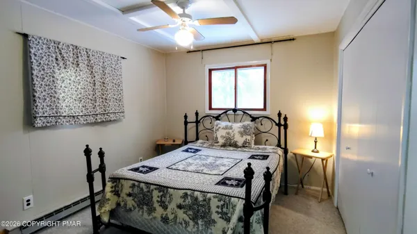$242,500 | 85 Cedarwood Terrace, Lake Ariel, PA 18436
