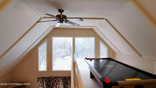 $242,500 | 85 Cedarwood Terrace, Lake Ariel, PA 18436