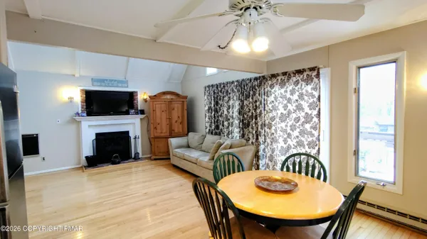 $242,500 | 85 Cedarwood Terrace, Lake Ariel, PA 18436