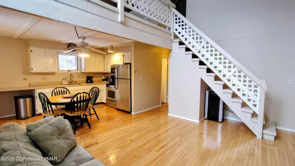 $242,500 | 85 Cedarwood Terrace, Lake Ariel, PA 18436