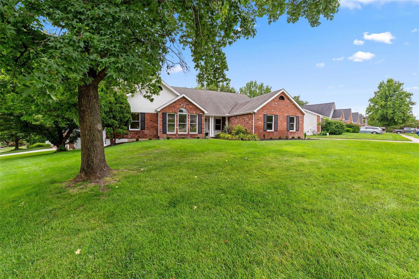 10 Stable Ridge St. Charles, MO 63301 - Photo 1 of 48 Gallery Image 1