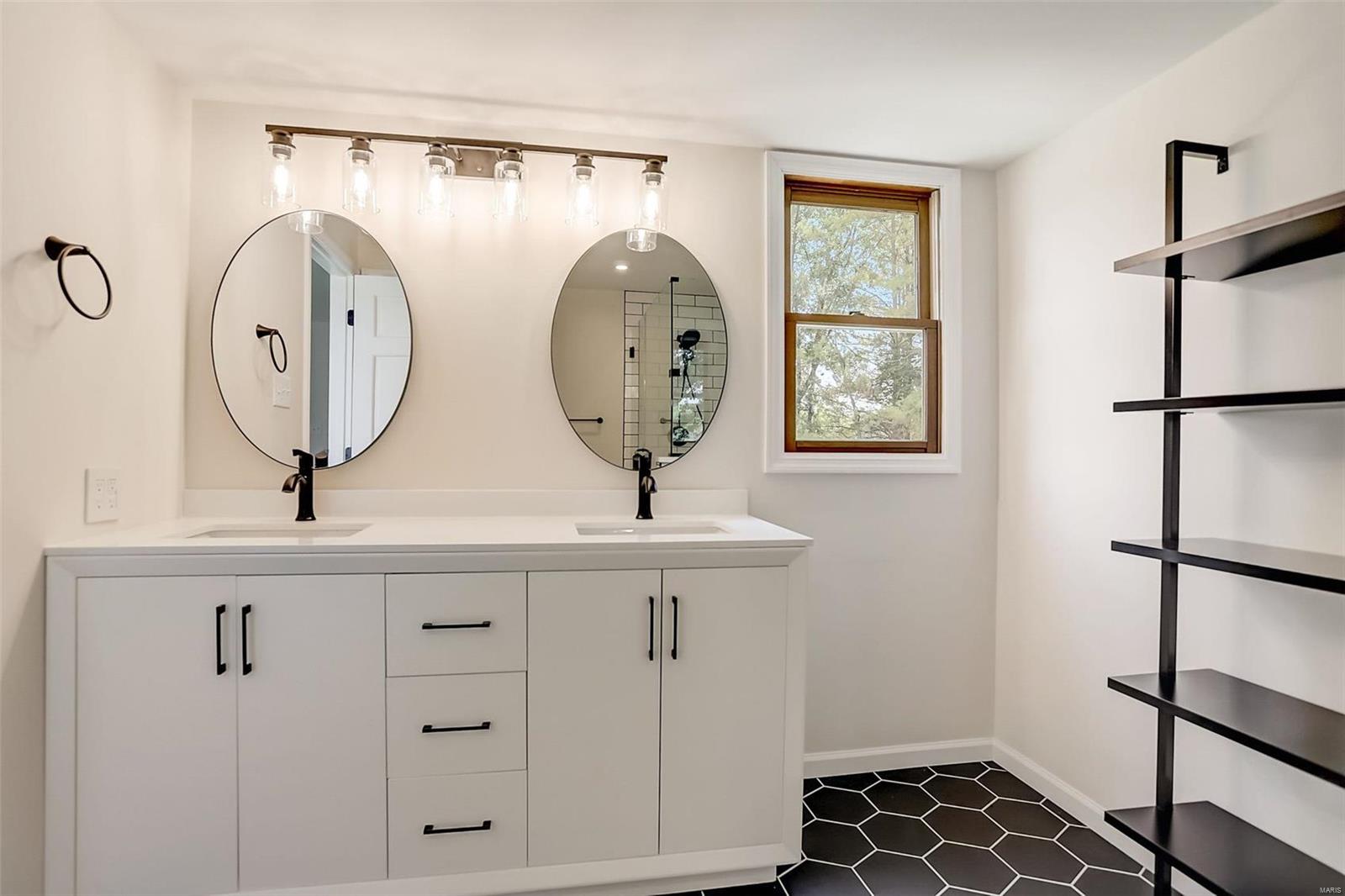 10 Stable Ridge St. Charles, MO 63301 - Photo 12 of 48 Gallery Image 12