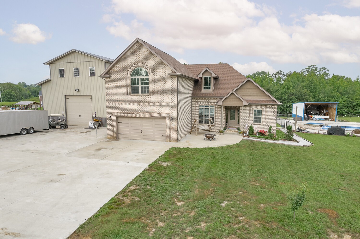 1065 Randy Road Ashland City, TN 37015 - Photo 2 of 38 Gallery Image 2