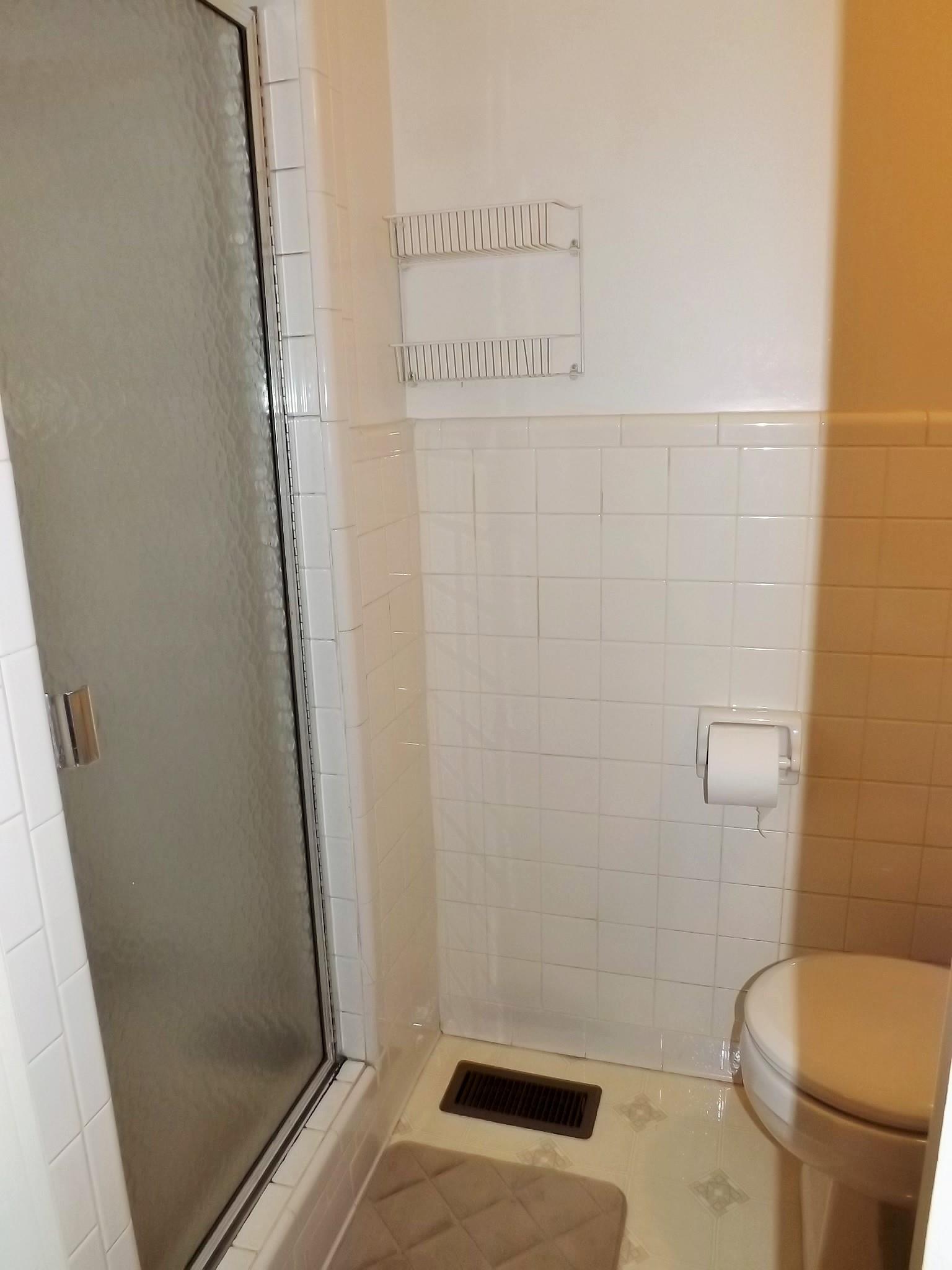 154 Hodge Road Manchester, TN 37355 - Photo 15 of 20 a bathroom with a sink and toilet