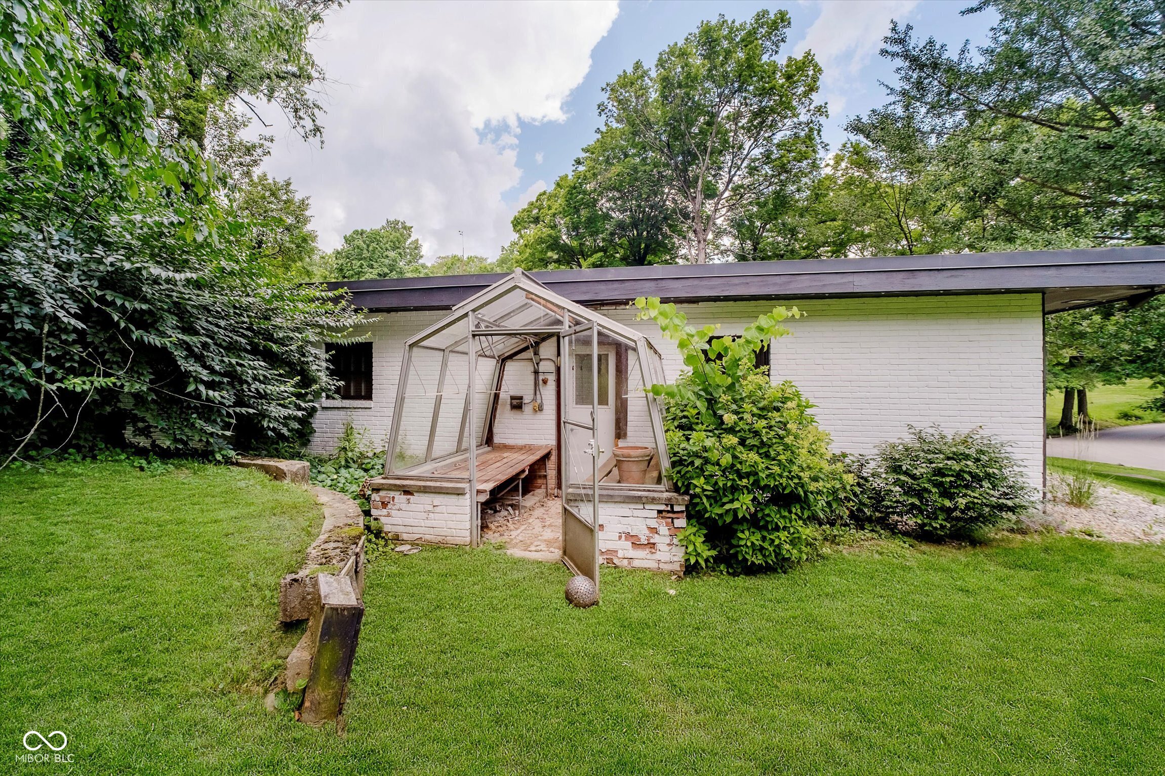 701 Hawthorn Road New Castle, IN 47362 - Photo 30 of 32