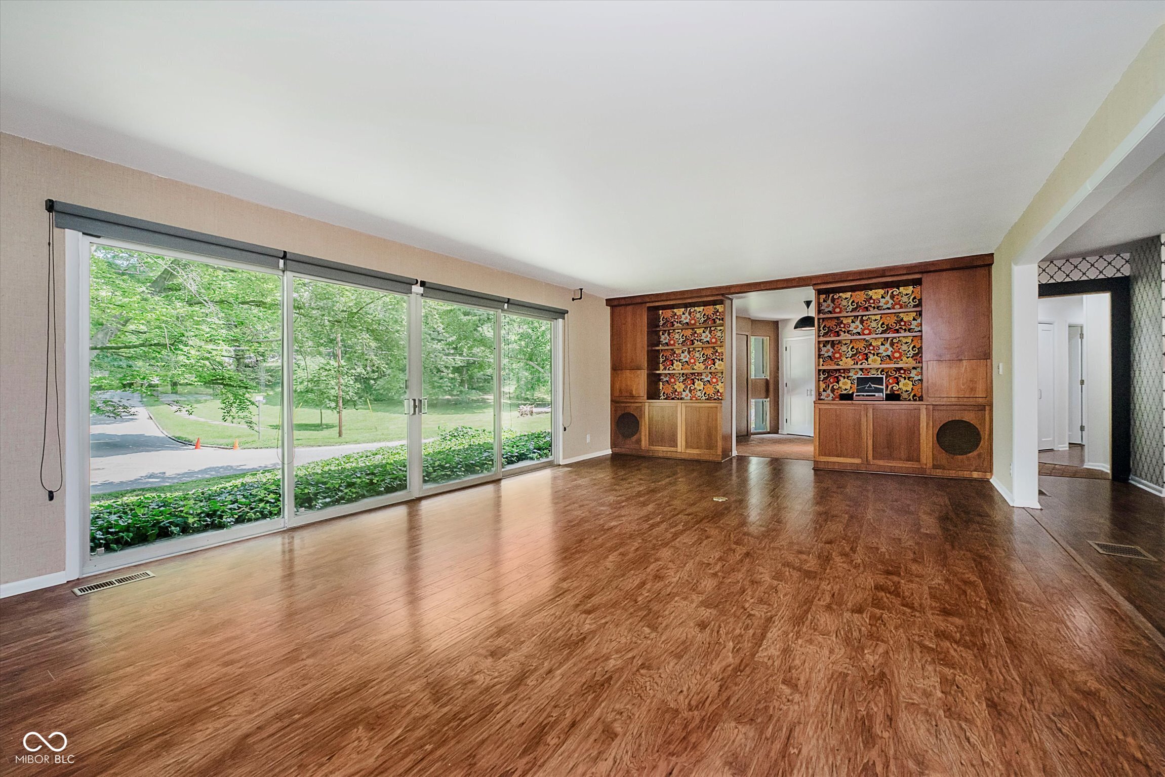 701 Hawthorn Road New Castle, IN 47362 - Photo 4 of 32