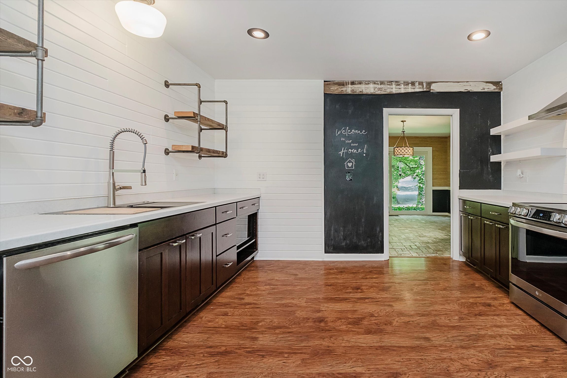 701 Hawthorn Road New Castle, IN 47362 - Photo 8 of 32