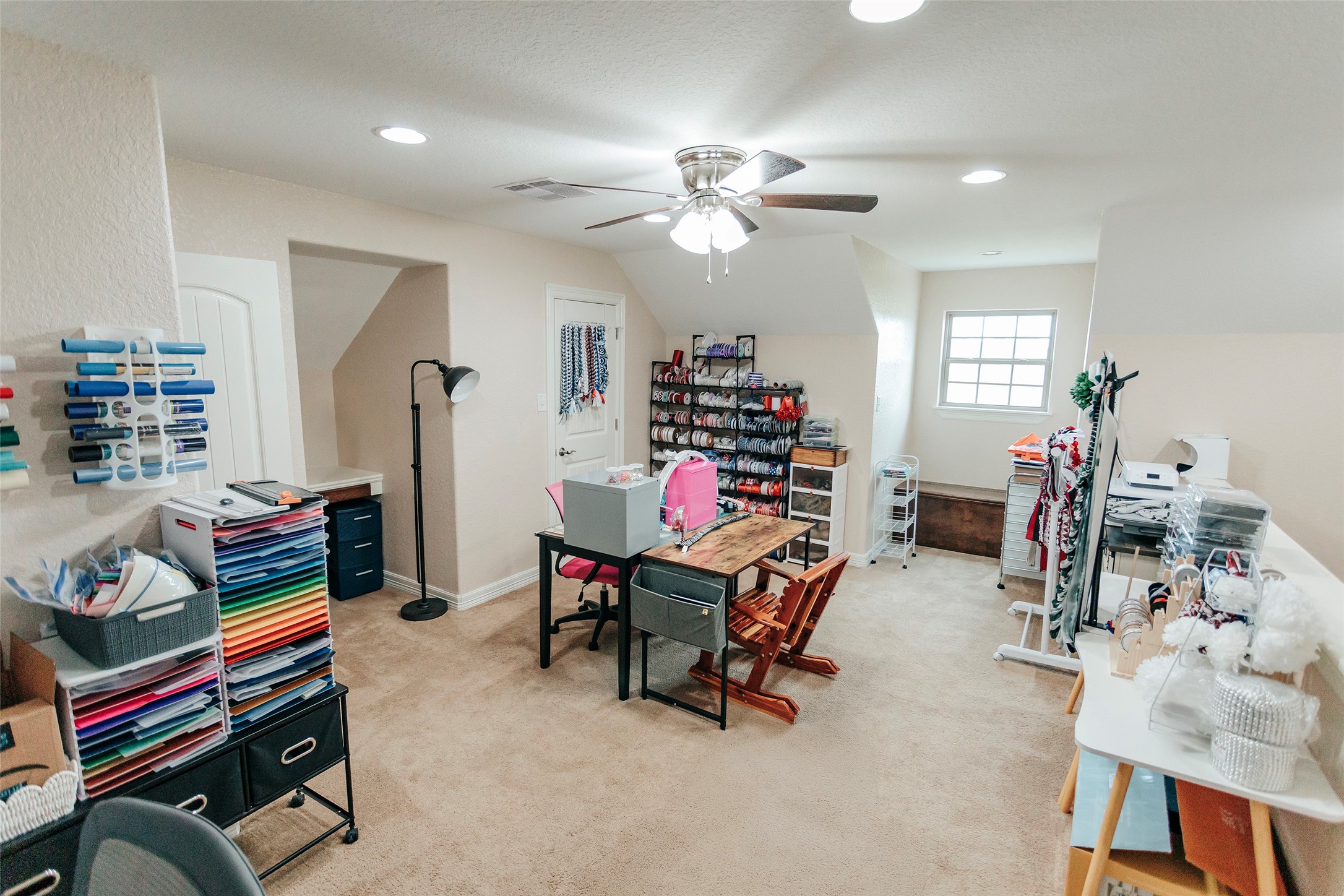 722 Bunkhouse Trail Angleton, TX 77515 - Photo 27 of 33 Flex room upstairs