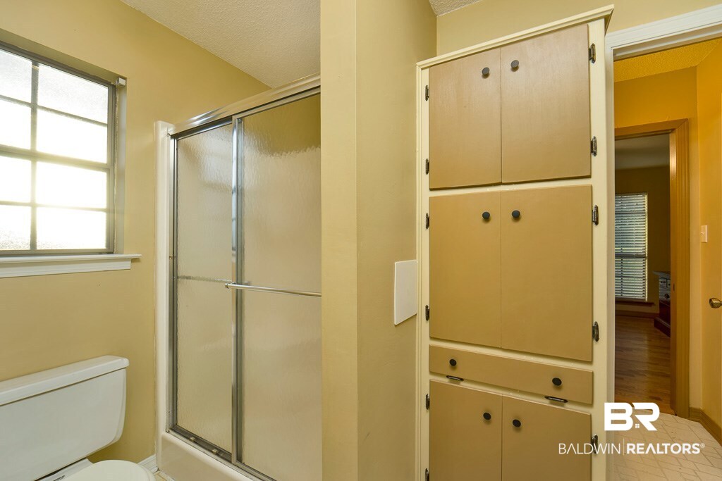 15710 Old Pierce Road Fairhope, AL 36532 - Photo 11 of 38 Bathroom 2
