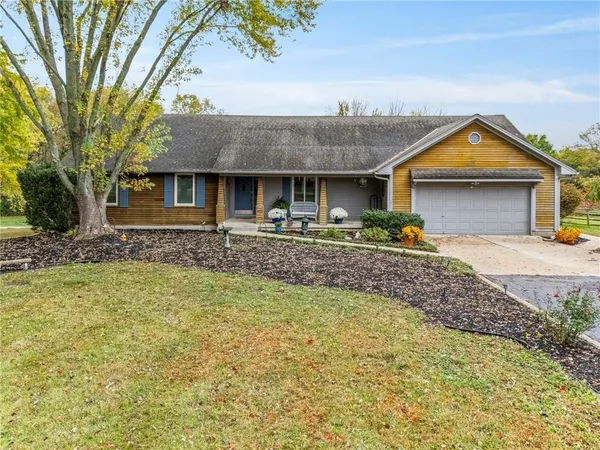 $675,000 | 201 East 177th Street, Belton, MO 64012