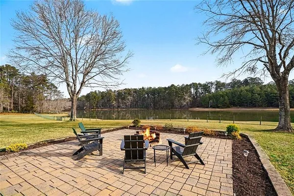 $620,000 | 2741 Bonds Lake Road Northwest, Conyers, GA 30012