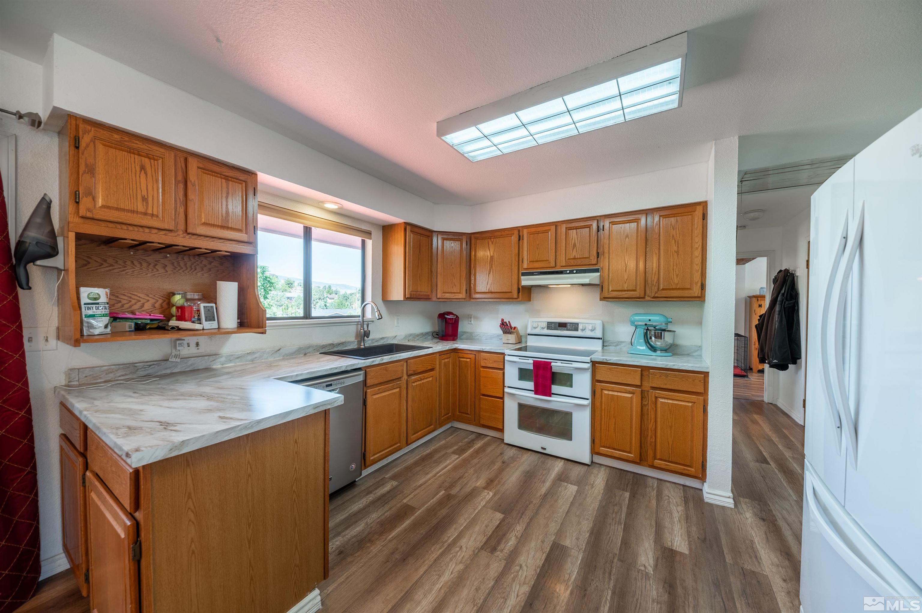 15435 Sylvester Road Reno, NV 89521 - Photo 6 of 37 Photo 6
