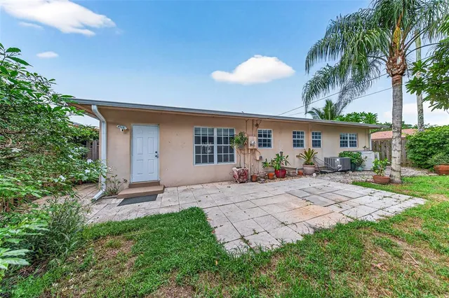 $525,000 | 1412 Northeast 14th Place, Fort Lauderdale, FL 33304